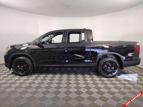 Crystal Black Pearl 2026 Honda Ridgeline Black