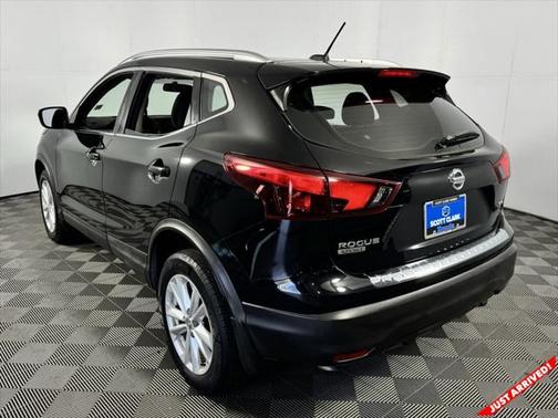 2018 Nissan Rogue Sport SV