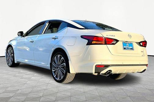 2024 Nissan Altima 2.5 SL