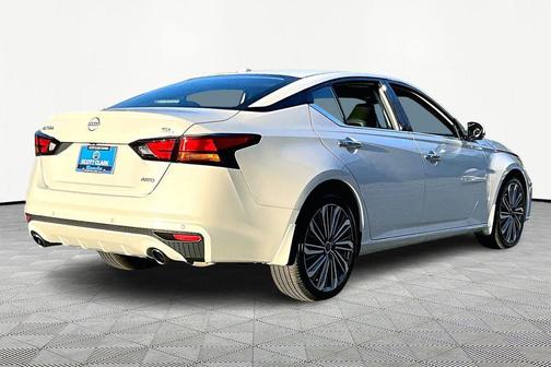 2024 Nissan Altima 2.5 SL