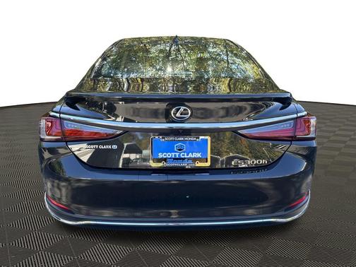 2024 Lexus ES 300h Base