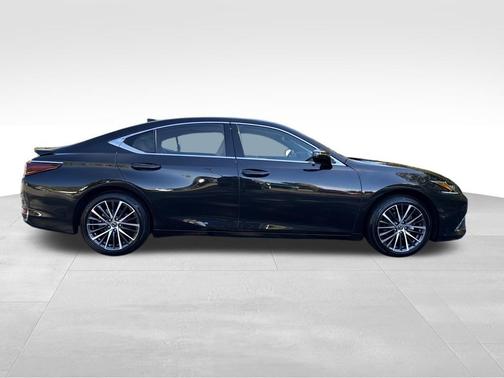 2024 Lexus ES 300h Base