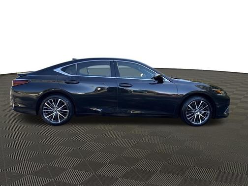2024 Lexus ES 300h Base