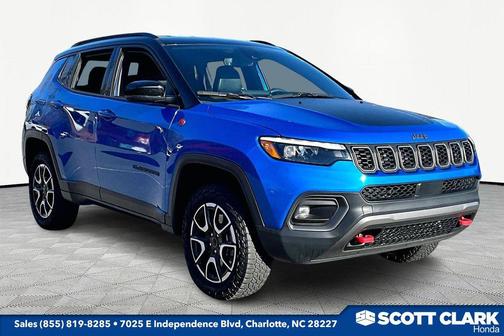 2025 Jeep Compass Trailhawk
