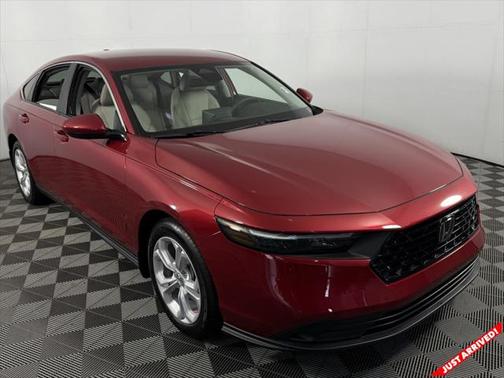 2025 Honda Accord LX 1.5T