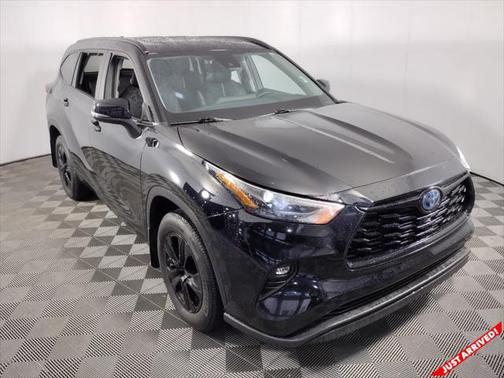 2024 Toyota Highlander Hybrid XLE