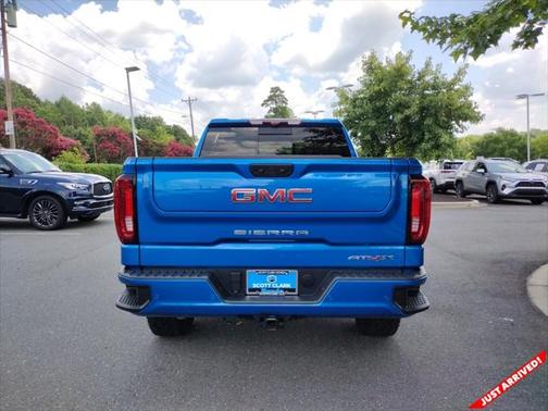 2023 GMC Sierra 1500 AT4X