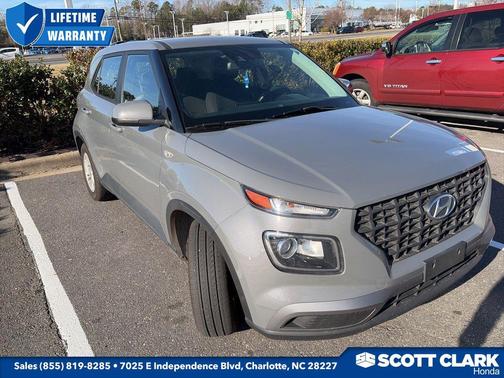 2021 Hyundai VENUE SE