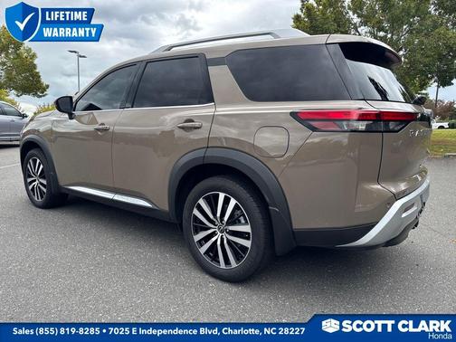 2023 Nissan Pathfinder Platinum 4WD