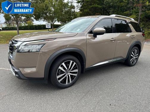 2023 Nissan Pathfinder Platinum 4WD