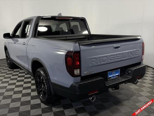 2025 Honda Ridgeline Black