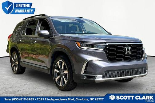 Modern Steel Metallic 2024 Honda Pilot Elite