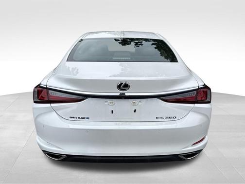 2022 Lexus ES 350 Base