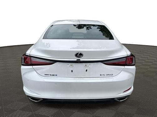 2022 Lexus ES 350 Base