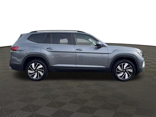 2024 Volkswagen Atlas 2.0T SE w/Technology 4MOTION