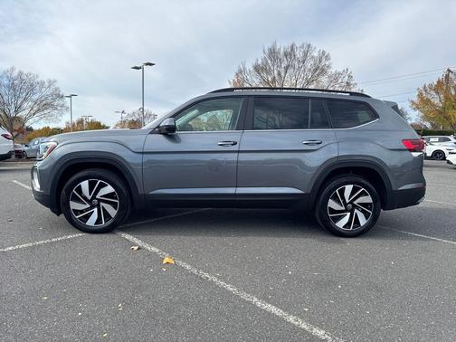 2024 Volkswagen Atlas 2.0T SE w/Technology 4MOTION