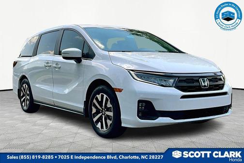 Platinum White Pearl 2026 Honda Odyssey EX-L