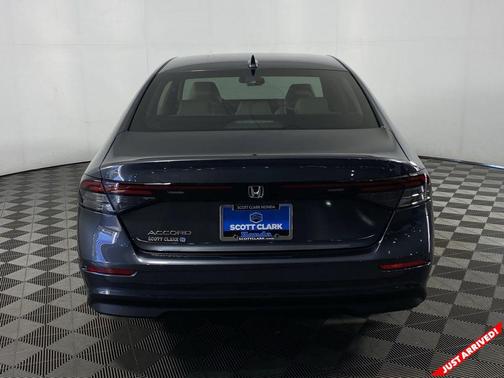 2025 Honda Accord LX 1.5T