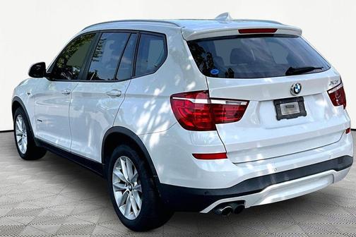White Metallic 2017 BMW X3 xDrive28i