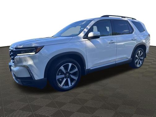 2023 Honda Pilot Touring 8-Passenger
