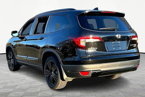 2022 Honda Pilot AWD Black Edition