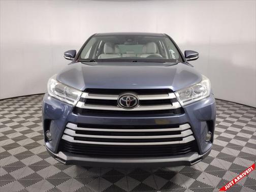2017 Toyota Highlander LE Plus