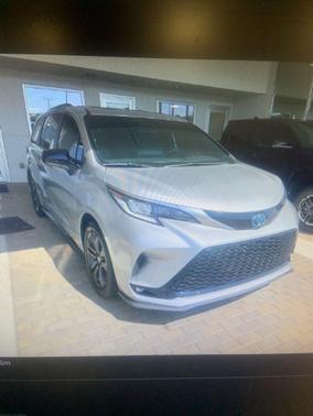 2022 Toyota Sienna XSE 7 Passenger