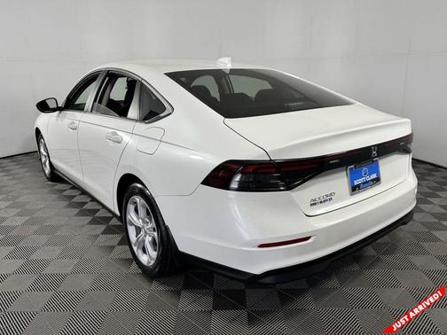 2025 Honda Accord LX 1.5T