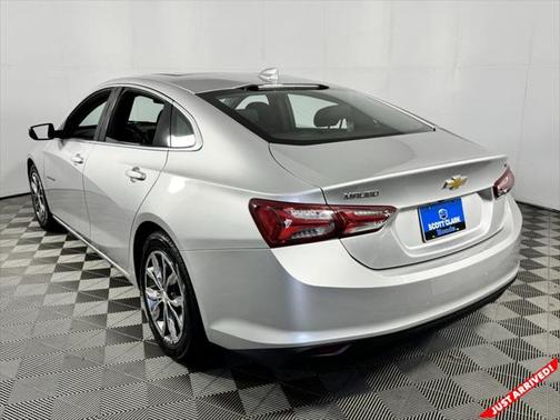 2022 Chevrolet Malibu FWD LT