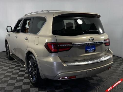 2023 INFINITI QX80 SENSORY AWD