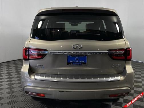 2023 INFINITI QX80 SENSORY AWD