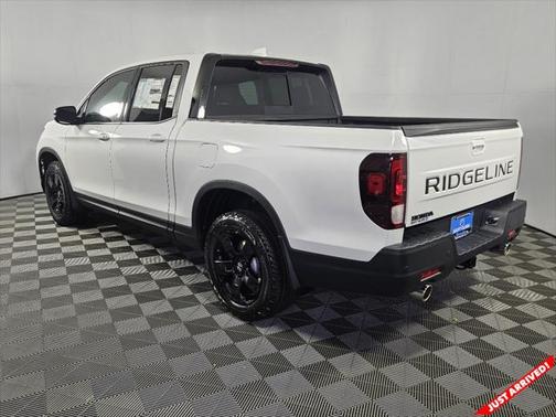 2025 Honda Ridgeline Black