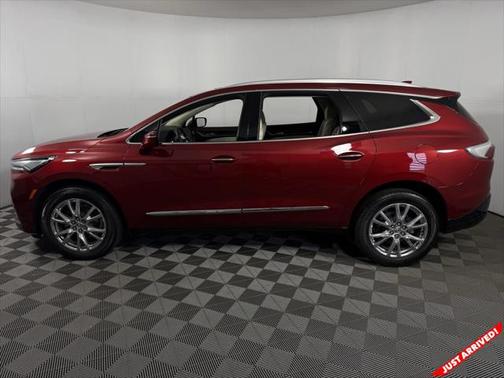 2024 Buick Enclave Essence FWD