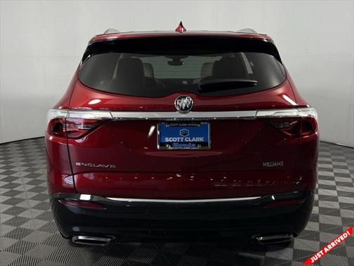 2024 Buick Enclave Essence FWD
