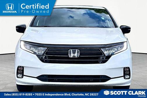 Platinum White Pearl 2024 Honda Odyssey Sport