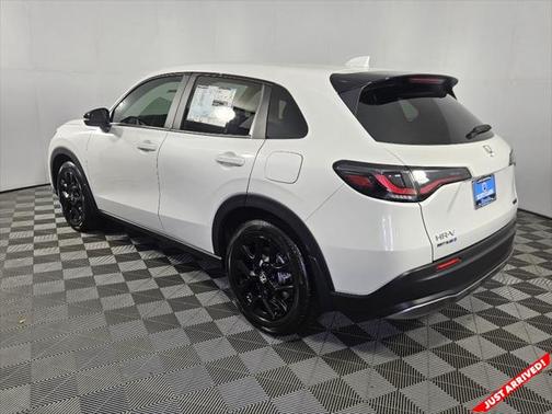 2025 Honda HR-V 2WD Sport