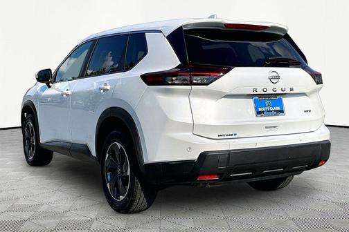 White Pearl 2025 Nissan Rogue SV