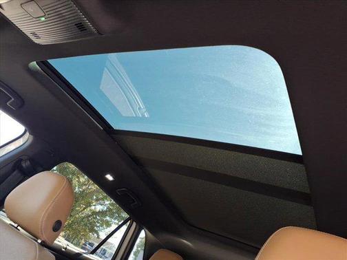 2026 Volkswagen Atlas Cross Sport 2.0T SEL