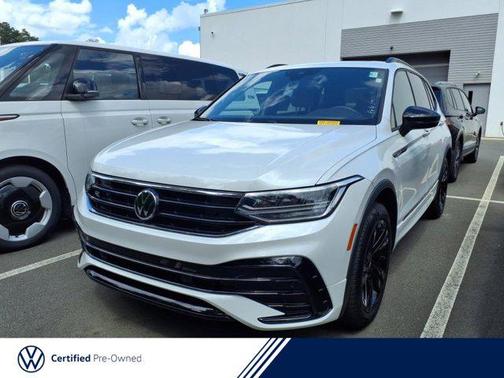 2024 Volkswagen Tiguan 2.0T SE R-Line Black