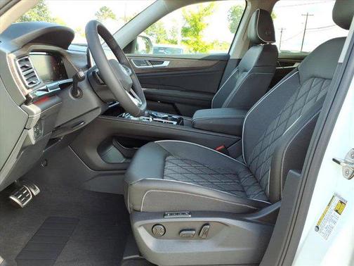 2026 Volkswagen Atlas 2.0T SEL Premium R-Line 4MOTION