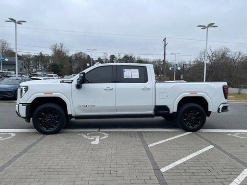 2024 GMC Sierra 2500 AT4