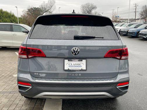 2024 Volkswagen Taos 1.5T SE