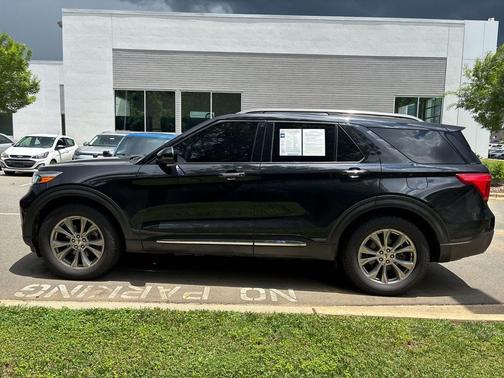 Agate Black Metallic 2022 Ford Explorer Limited