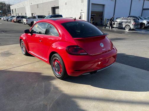2018 Volkswagen Beetle 2.0T Coast