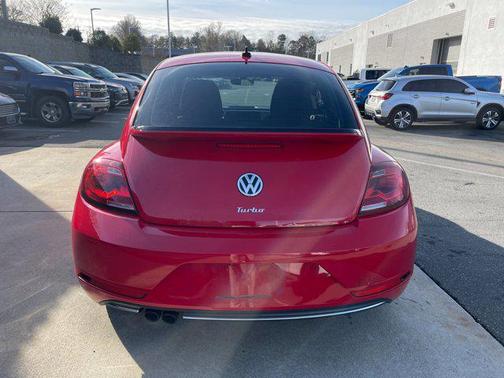 2018 Volkswagen Beetle 2.0T Coast