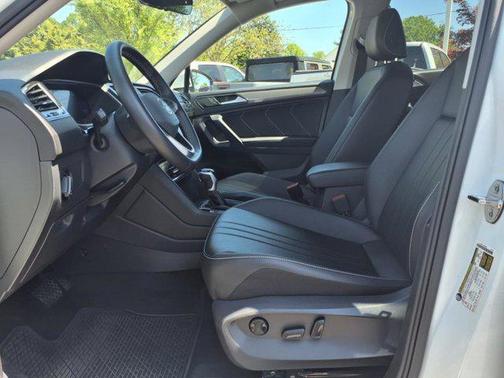 2024 Volkswagen Tiguan 2.0T SE 4MOTION