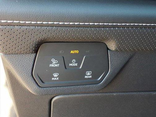 2026 Volkswagen Atlas Cross Sport 2.0T SE w/Technology 4MOTION