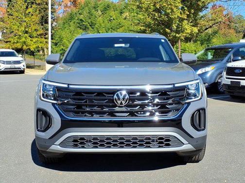 2026 Volkswagen Atlas Cross Sport 2.0T SE w/Technology 4MOTION