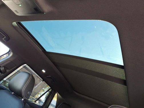 2026 Volkswagen Atlas Cross Sport 2.0T SE w/Technology 4MOTION