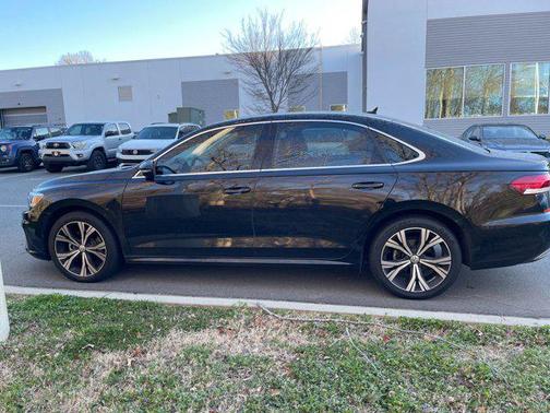 2021 Volkswagen Passat 2.0T SE
